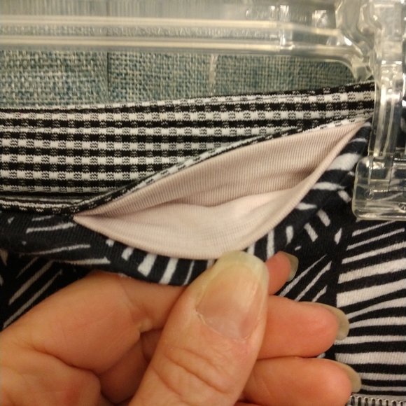 🍋LULULEMON SHADY PALMS WUNDER UNDER CAPRI - Picture 5 of 5